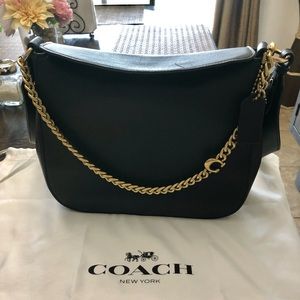 Coach Signature Chain Hobo 👜